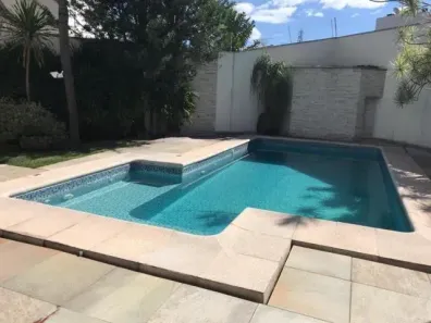 Casa com 4 Quartos à venda, 361m² no Jardim Karaíba, Uberlândia