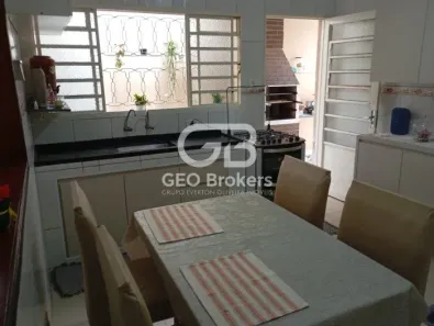 Casa com 2 Quartos à venda, 87m² no Jardim Santa Marina, Jacareí
