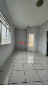 Casa com 2 Quartos para alugar, 70m² no Vila Aparecida, Santa Bárbara D'Oeste