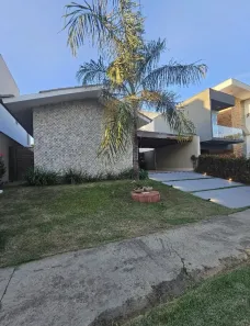 Casa de Condomínio com 3 Quartos à venda, 203m² no Condomínio Belvedere, Cuiabá
