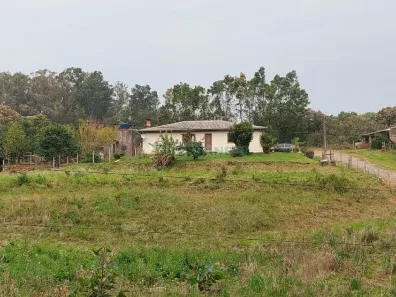 Fazenda/Sítio com 4 Quartos à venda, 306m² no Kayser, Caxias do Sul