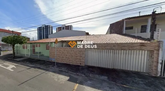 Casa com 3 Quartos à venda, 384m² no Vila União, Fortaleza