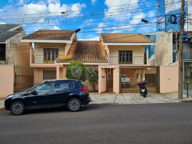 Sobrado com 6 Quartos à venda, 382m² no Zona 08, Maringá