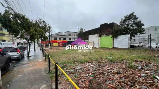 Lote/Terreno para alugar, 500m² no Centro, Caraguatatuba