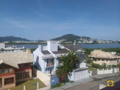 Casa com 3 Quartos à venda, 309m² no João Paulo, Florianópolis