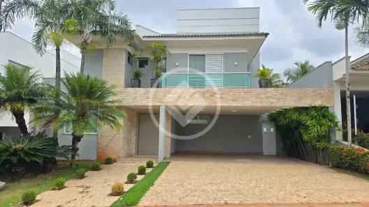 Casa de Condomínio com 5 Quartos à venda, 300m² no Morada da Colina, Uberlândia