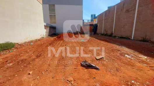 Lote/Terreno com 1 Quarto à venda, 12m² no Saraiva, Uberlândia