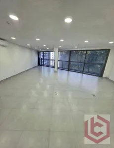 Sala Comercial para alugar, 111m² no Valongo, Santos