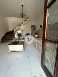 Sobrado com 3 Quartos para alugar, 300m² no Vila Valparaíso, Santo André