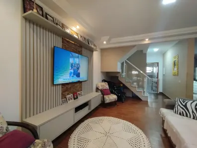 Sobrado com 4 Quartos à venda, 230m² no Residencial Porto Seguro, Salto