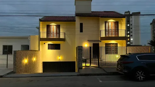 Casa com 4 Quartos à venda, 210m² no Jardim Cidade de Florianópolis, São José