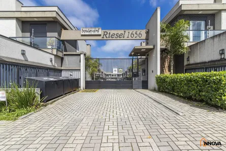 Casa de Condomínio com 3 Quartos para alugar, 92m² no Boqueirão, Curitiba