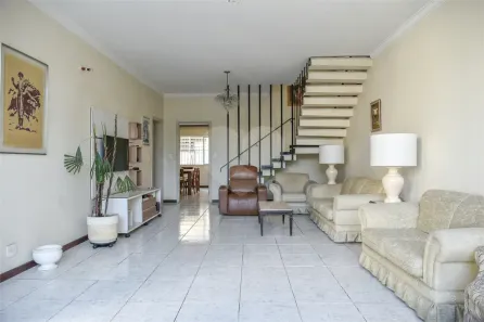 Sobrado com 3 Quartos para alugar, 240m² no Brooklin Paulista, São Paulo