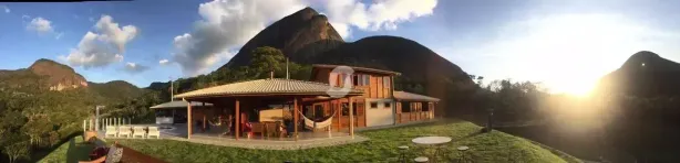 Casa com 4 Quartos à venda, 386m² no Cuiabá, Petrópolis