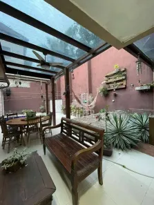 Casa com 4 Quartos à venda, 250m² no Itaipu, Niterói
