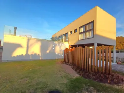 Casa com 3 Quartos à venda, 214m² no , Garopaba