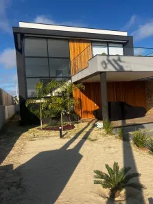 Casa com 4 Quartos à venda, 260m² no Condomínio Riviera de Santa Cristina XIII, Paranapanema