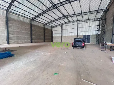 Galpão/Depósito/Armazém para alugar, 650m² no Vila Bertini, Americana