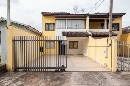 Sobrado com 3 Quartos à venda, 114m² no Tingui, Curitiba