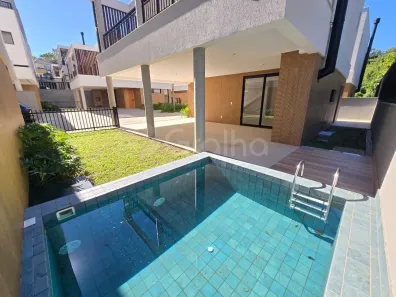 Casa com 3 Quartos à venda, 230m² no Cacupé, Florianópolis