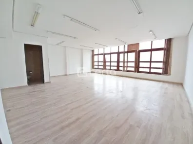 Sala Comercial para alugar, 57m² no Centro Histórico, Porto Alegre