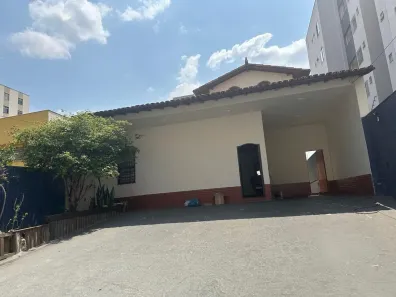 Casa com 4 Quartos à venda, 292m² no Sagrada Família, Belo Horizonte