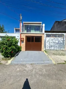 Sobrado com 3 Quartos à venda, 85m² no Cidade Industrial, Curitiba