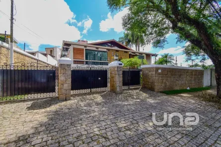 Casa com 3 Quartos à venda, 500m² no Seminário, Curitiba