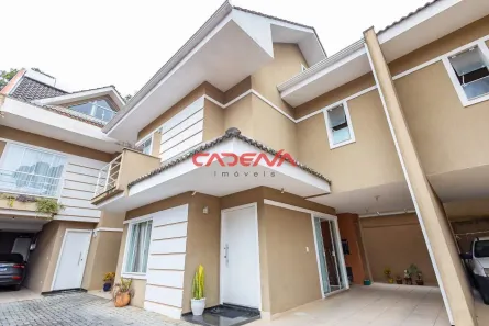 Sobrado com 3 Quartos à venda, 149m² no Barreirinha, Curitiba