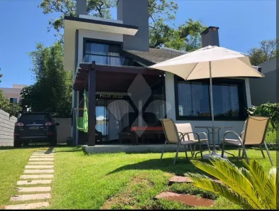 Sobrado com 3 Quartos à venda, 250m² no Ambrósio, Garopaba