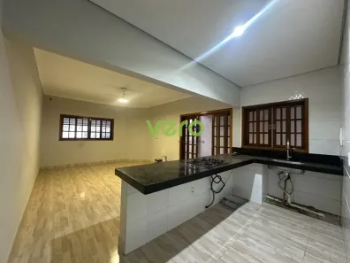 Casa com 2 Quartos para alugar, 183m² no Jardim Boer I, Americana