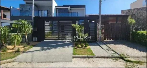 Casa com 4 Quartos à venda, 245m² no Camboinhas, Niterói