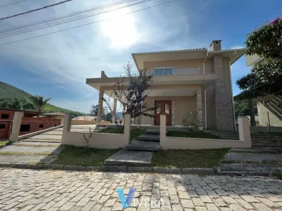 Casa com 4 Quartos à venda, 250m² no Albuquerque, Teresópolis