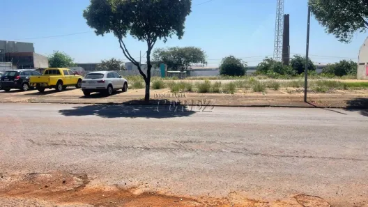 Lote/Terreno à venda, 1960m² no Perobinha, Londrina