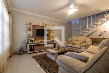 Casa com 3 Quartos à venda, 137m² no Vila Carrão, São Paulo