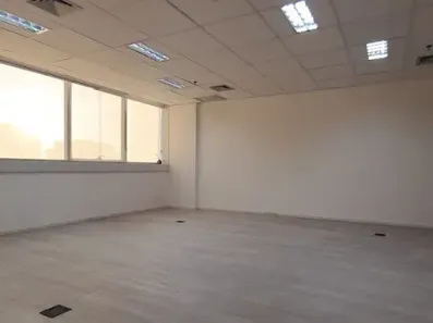 Sala Comercial para alugar, 47m² no Dezoito do Forte Empresarial/Alphaville., Barueri