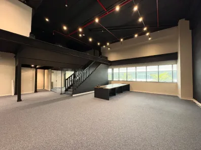 Sala Comercial para alugar, 250m² no Saco Grande, Florianópolis