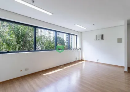 Sala Comercial para venda ou aluguel, 32m² no Sumarezinho, São Paulo