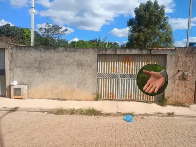 Casa com 2 Quartos à venda, 200m² no Setor Habitacional Sol Nascente, Brasília
