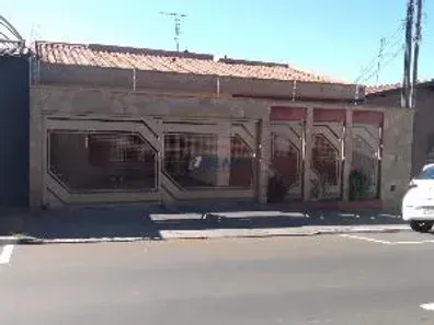 Casa com 3 Quartos à venda, 280m² no Jardim Bandeirantes, São Carlos