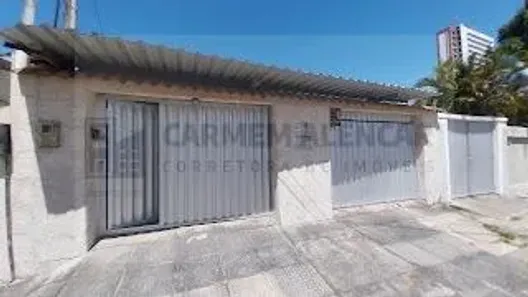 Casa com 4 Quartos à venda, 280m² no Campo Grande, Recife
