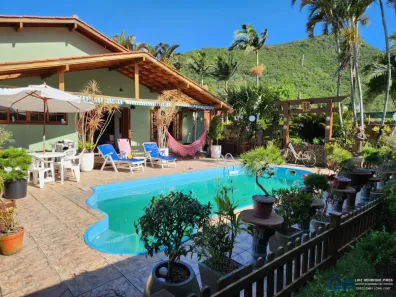 Casa com 4 Quartos à venda, 250m² no Armação do Pântano do Sul, Florianópolis
