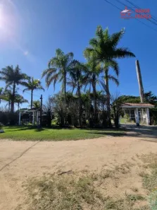 Fazenda/Sítio com 3 Quartos à venda, 1000m² no Chácaras Piagui, Guaratinguetá