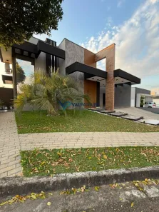 Casa de Condomínio com 3 Quartos à venda, 175m² no Bairro do Grama, Caçapava