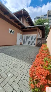 Sobrado com 4 Quartos à venda, 270m² no Santo Antônio, Joinville