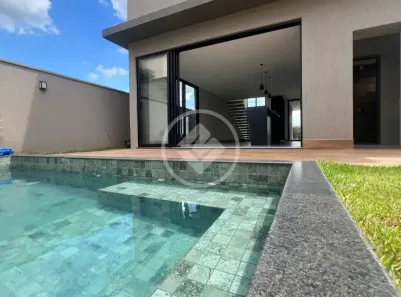 Casa de Condomínio com 3 Quartos à venda, 196m² no Jardins Capri, Senador Canedo