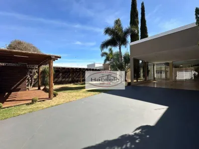 Casa com 3 Quartos à venda, 300m² no Vila Cristal, Brodowski