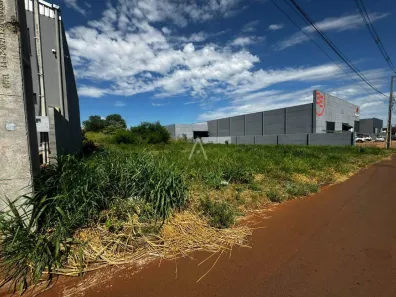 Lote/Terreno para alugar, 375m² no Vista Linda, Cascavel
