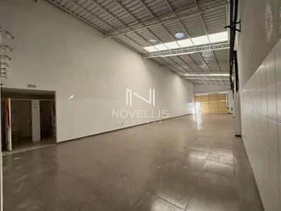 Galpão/Depósito/Armazém para alugar, 210m² no Jardim San Marino, São José dos Campos