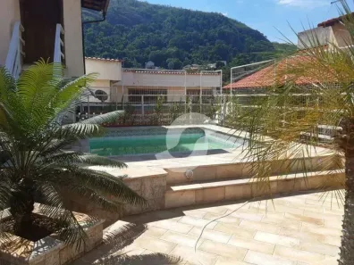 Casa com 5 Quartos à venda, 437m² no São Francisco, Niterói